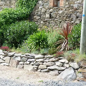 Chambres D'hotes Losten Ar Gogues Bed & Breakfast Trédarzec