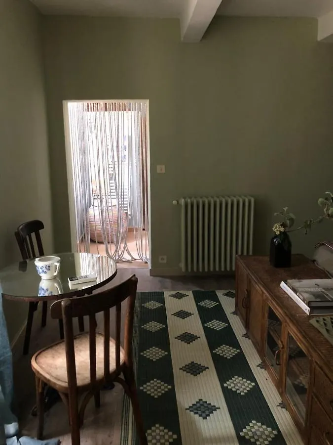 La Belle Etoile Chambres Roaix 0*,
